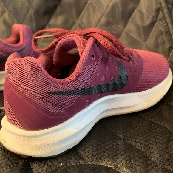 Nike Running Shoes Size 5 Downshifter Maroon Cherry Black Women’s - Picture 5 of 9